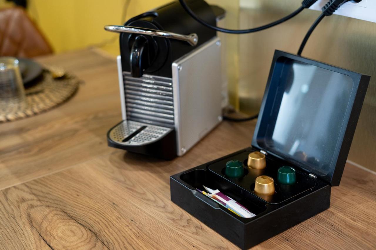 Capsule Premium Balneo & Home Cinema Valenciennes Buitenkant foto