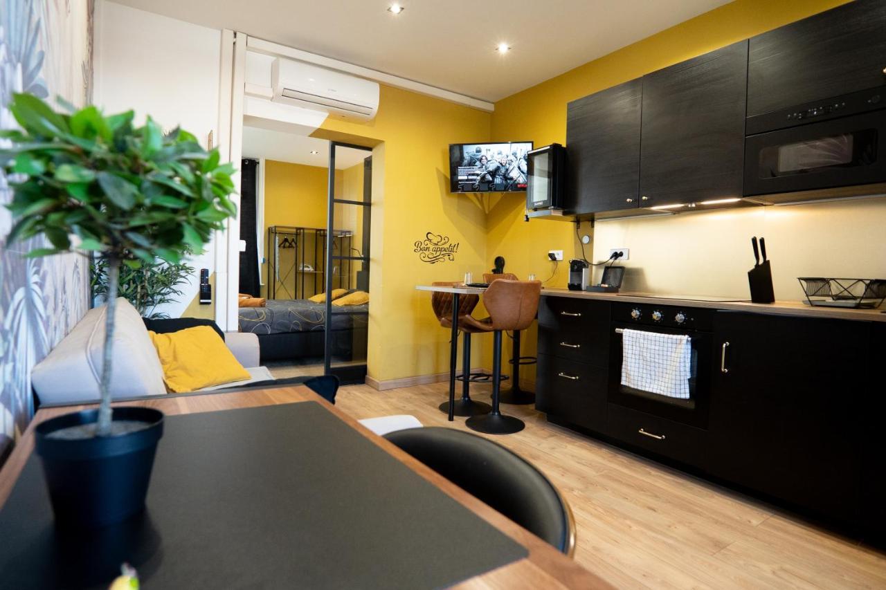 Capsule Premium Balneo & Home Cinema Valenciennes Buitenkant foto