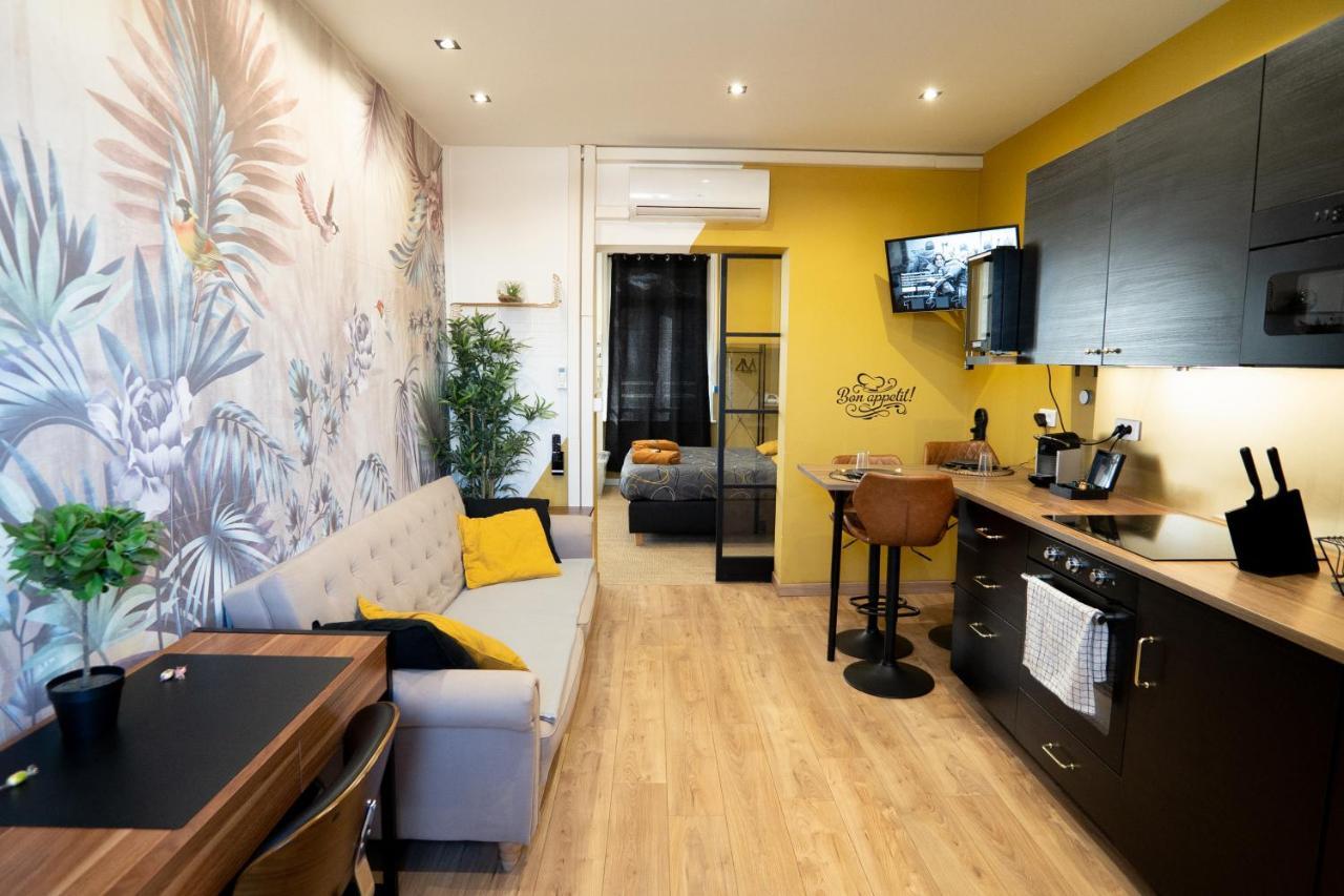 Capsule Premium Balneo & Home Cinema Valenciennes Buitenkant foto